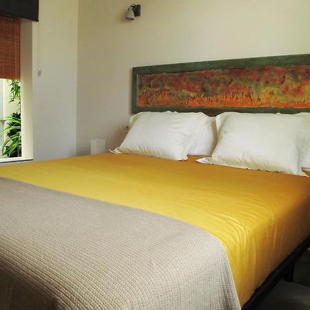 Bungalow Goa Pool View, Playa Roca Residence Sea Front Access - Free Ac - Wifi Коста-Тегісе Екстер'єр фото