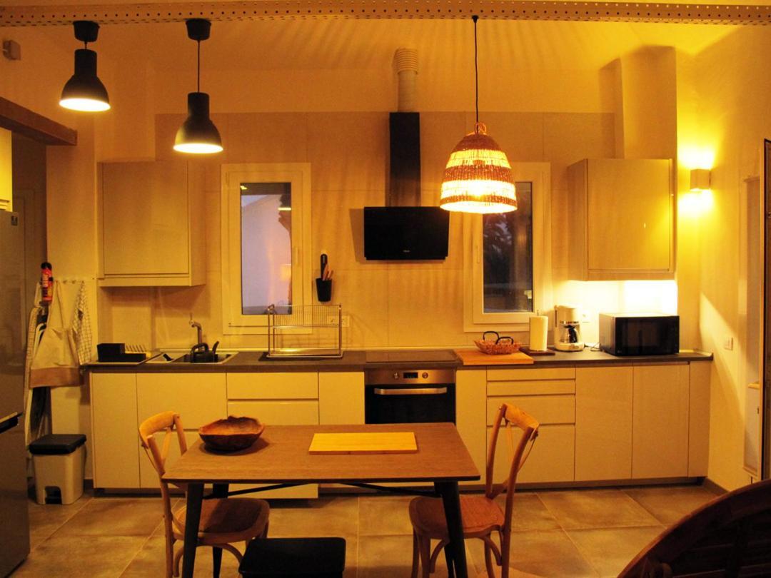 Bungalow Goa Pool View, Playa Roca Residence Sea Front Access - Free Ac - Wifi Коста-Тегісе Екстер'єр фото