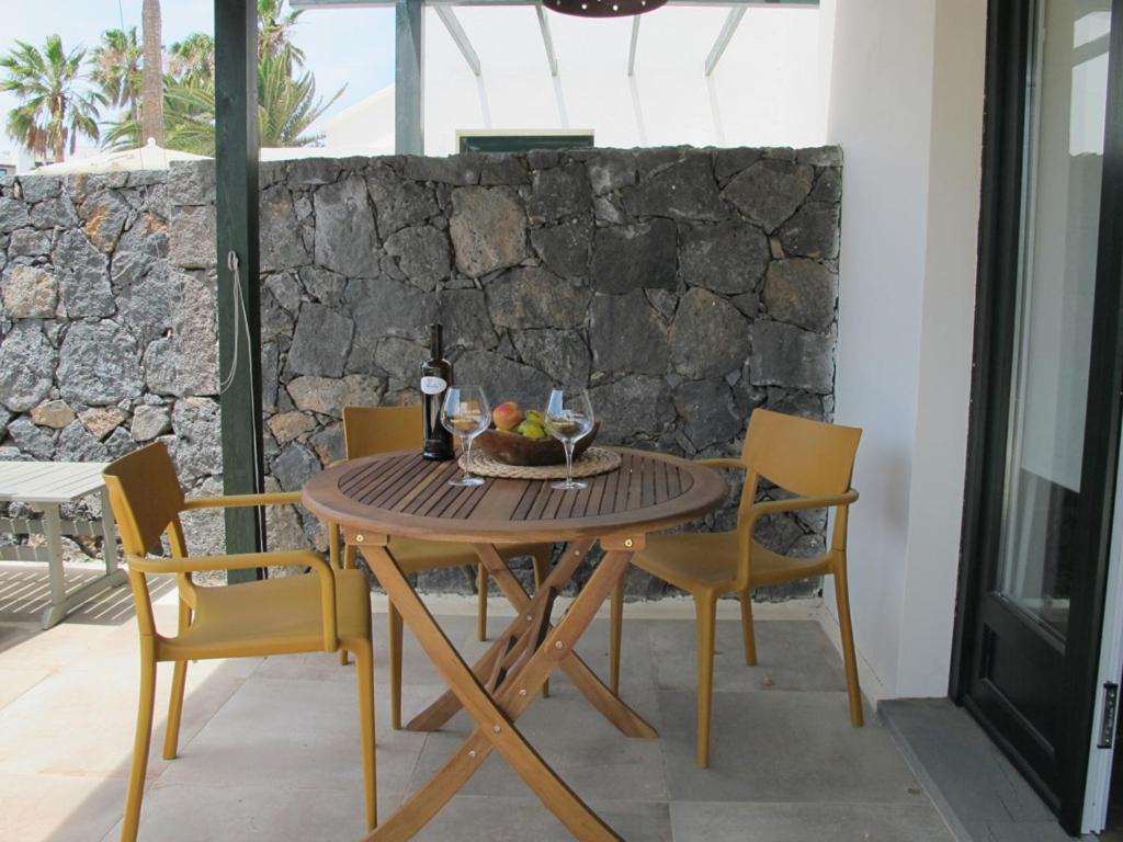 Bungalow Goa Pool View, Playa Roca Residence Sea Front Access - Free Ac - Wifi Коста-Тегісе Екстер'єр фото